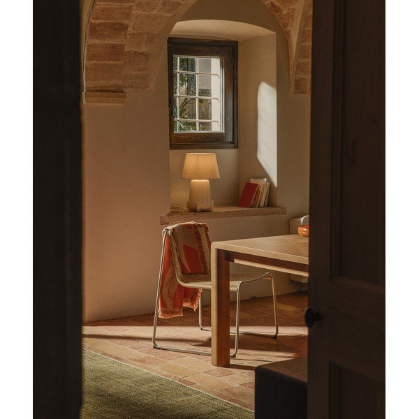 Béžová/slonovinová keramická stolová lampa (výška  45,5 cm) Odra – Kave Home-image-3