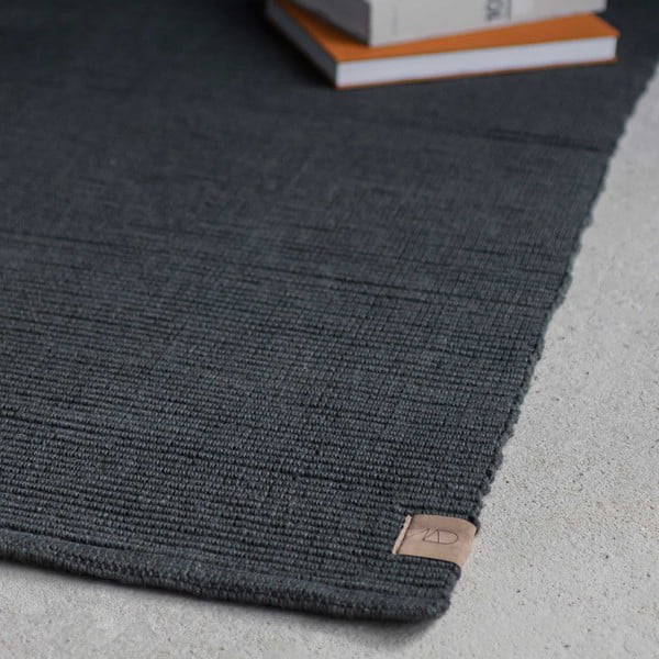 Tmavosivý jutový koberec 140x200 cm Ribbon - Mette Ditmer Denmark-image-3