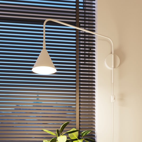 Biele nástenné svietidlo do zásuvky Zylo – Sollux-image-1