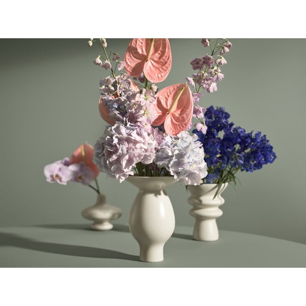 Krémovobiela keramická váza Kähler Design Kontur, výška 25 cm-image-1