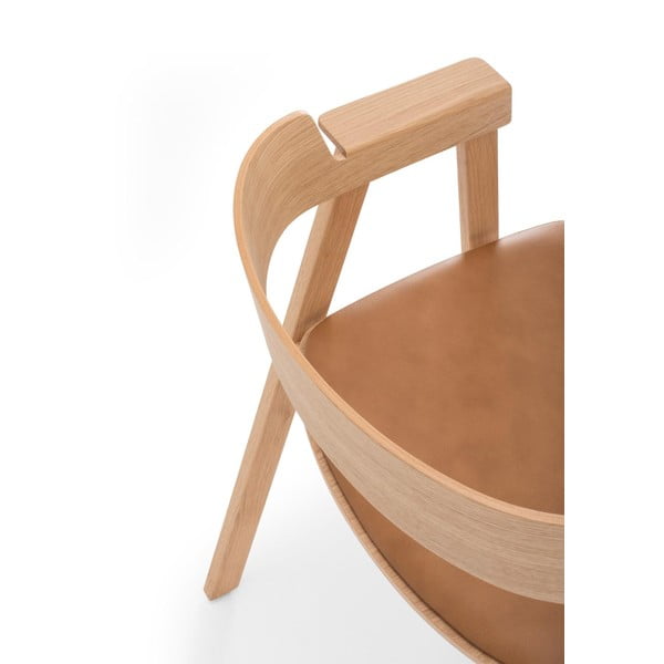 Hnedá/v prírodnej farbe kožená jedálenská stolička s podrúčkami Flip – Gazzda-image-3