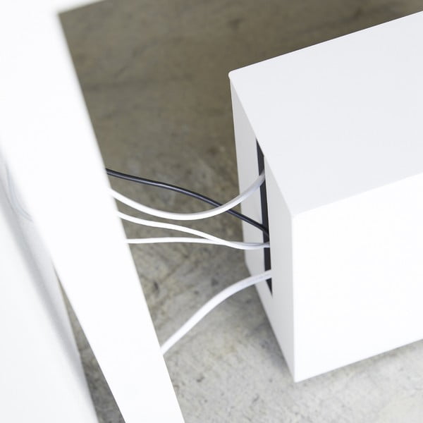 Kovový organizér na káble Tower – YAMAZAKI-image-1