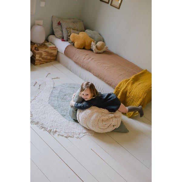 Prateľný ručne tkaný bavlnený detský koberec v mentolovo-svetlo šedej farbe 100x120 cm Snail – Lorena Canals-image-3