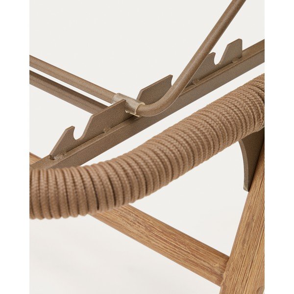 Hnedé drevené/kovové záhradné ležadlo Dandara – Kave Home-image-1