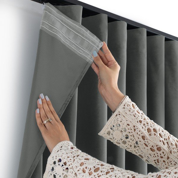 Tmavosivý zamatový dimout záves 265x175 cm Velto – Filumi-image-2