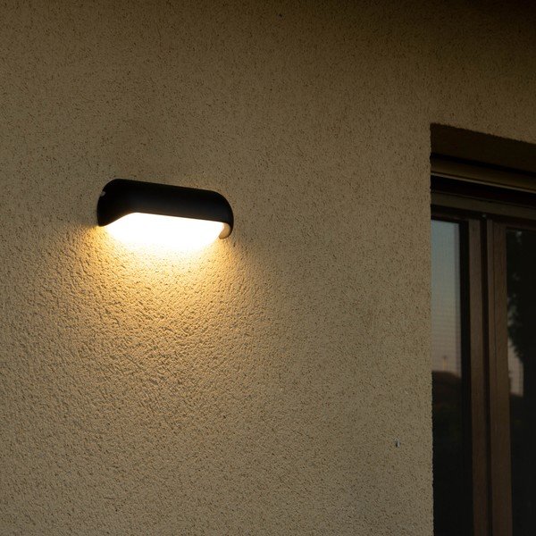 Čierne nástenné svietidlo SULION Sia, dĺžka 20 cm-image-2