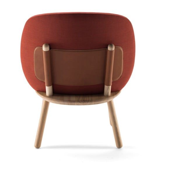 Koňakovohnedé kreslo s konštrukciou z jaseňového dreva a koženými detailmi EMKO Naïve-image-2