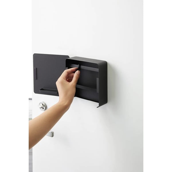 Nástenná kovová skrinka na kľúče Tower – YAMAZAKI-image-2