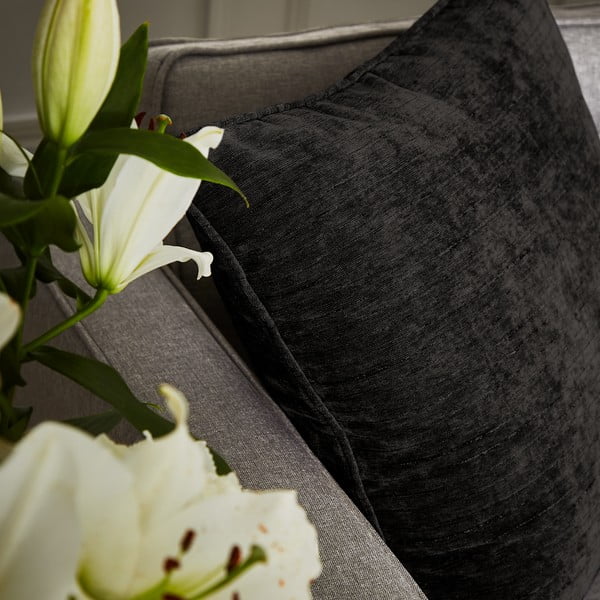 Dekoračný vankúš zo ženilky 55x55 cm Selene Luxury Chenille – Hyperion-image-2