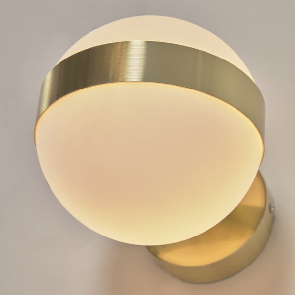 Nástenné svietidlo v zlatej farbe ø 15 cm Anasol - Kave Home-image-1