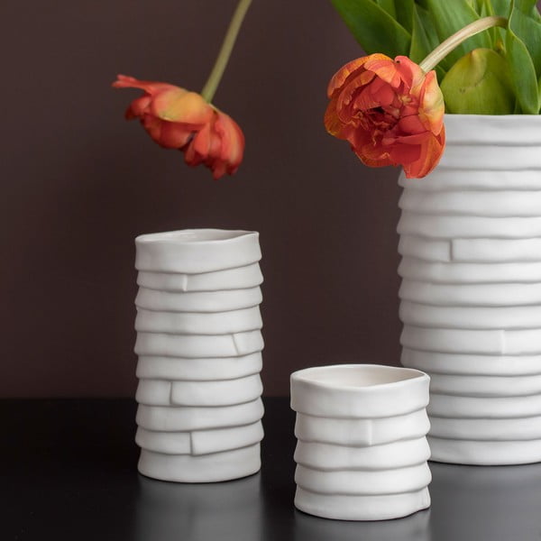Biela porcelánová ručne vyrobená váza Ribbon – Mette Ditmer Denmark-image-2