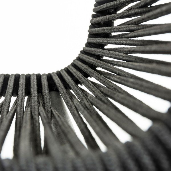 Čierna záhradná stolička s oceľovou konštrukciou Kave Home Glenville-image-4