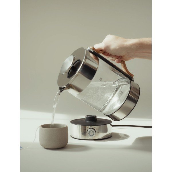 Sklenená rýchlovarná kanvica v striebornej farbe 1,2 l Emma – Stelton-image-1
