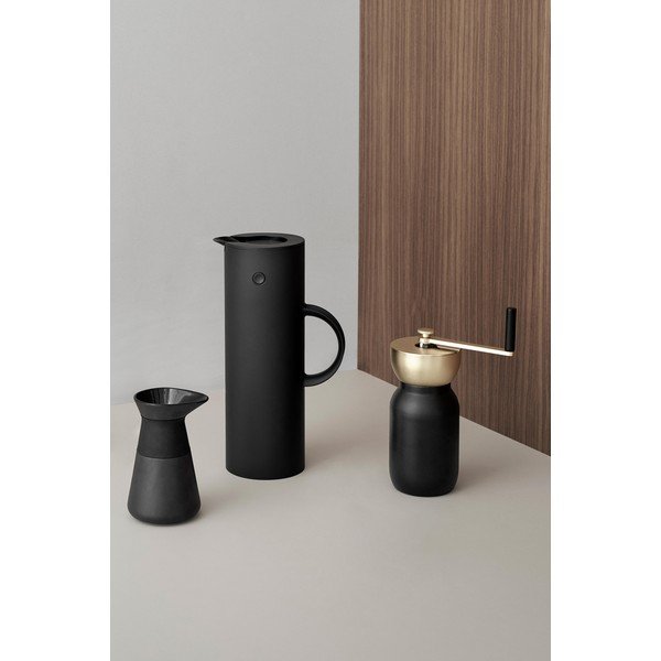 Čierna kameninová kanvička na mlieko 400 ml Theo – Stelton-image-3