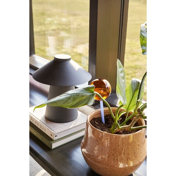 Čierna kovová stolná lampa Chipper - Hübsch-image-1