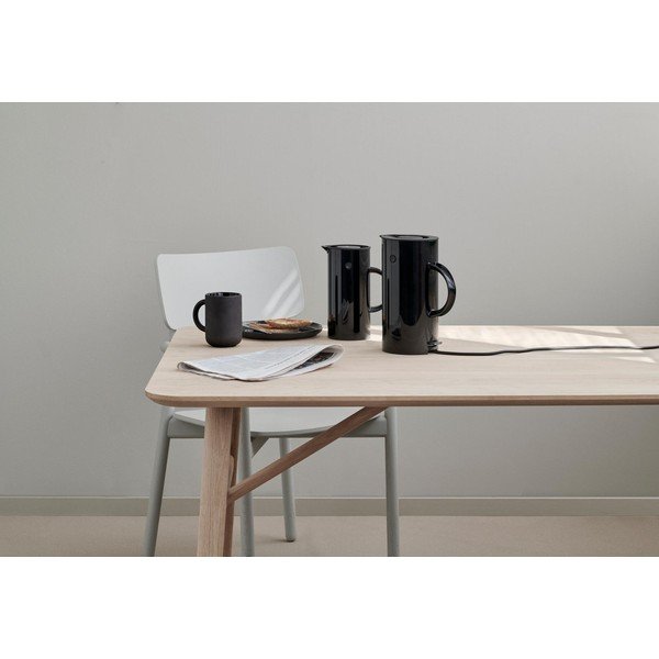 Čierna plastová rýchlovarná kanvica 1,5 l EM77 – Stelton-image-4