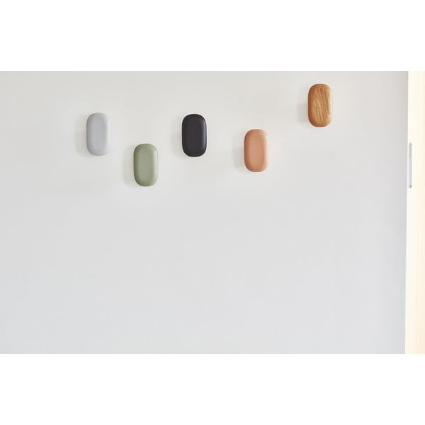 Čierny nástenný háčik z dubového dreva Gemma Oak Black – MiaCara-image-4