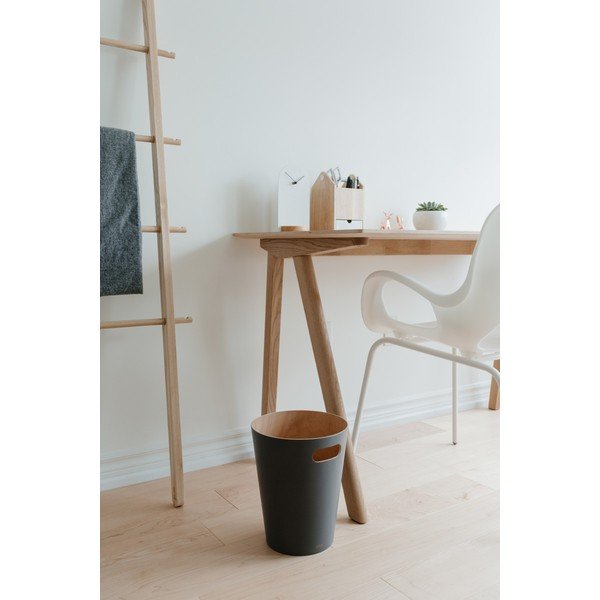 Tmavosivý drevený odpadkový kôš 7,5 l Woodrow – Umbra-image-3