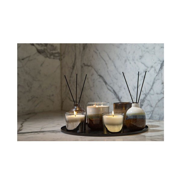 Vonná sviečka Villa Collection Coconut Beach, doba horenia 45 h-image-1