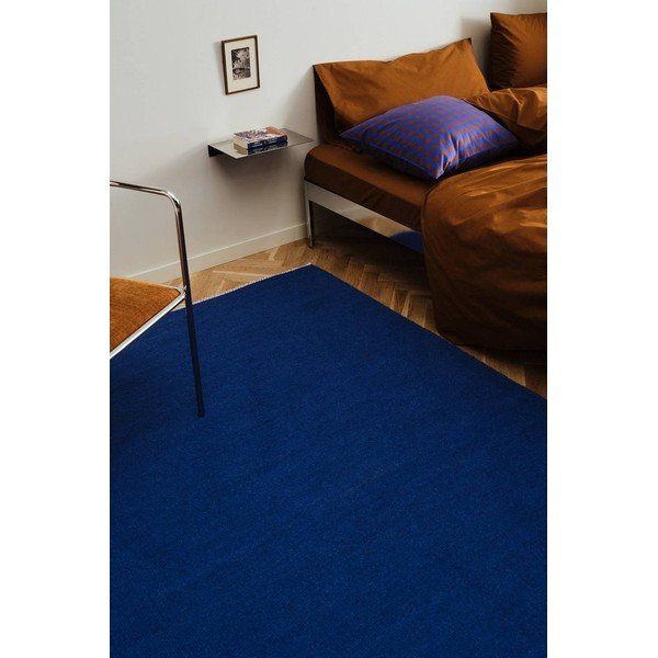 Modrý ručne tkaný behúň s prímesou vlny 70x200 cm Row – Jotex-image-1
