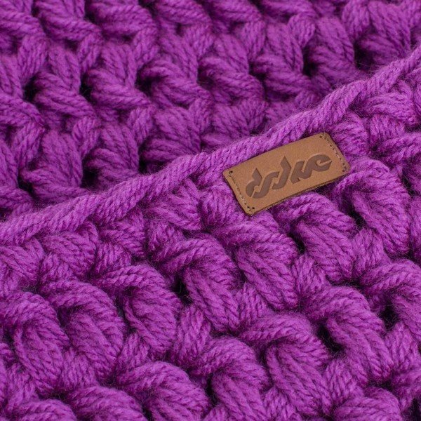 Fialový ručne háčkovaný kruhový nákrčník DOKE Lilo-image-1