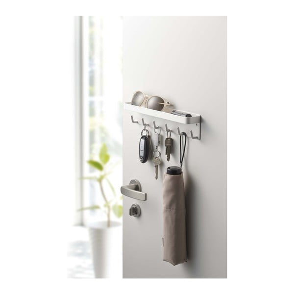 Biely nástenný vešiak na kľúče s poličkou YAMAZAKI Smart-image-1