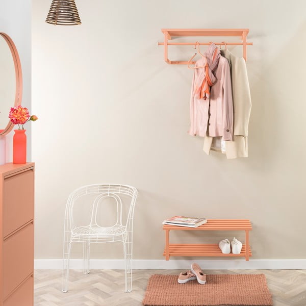 Kovová závesná skrinka na topánky v lososovej farbe 71x26x34 cm Marco – Spinder Design-image-1