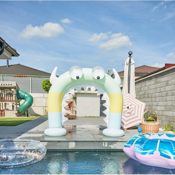 Nafukovací záhradný rozprašovač Sunnylife Giant Monty-image-1