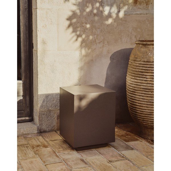 Betónový záhradný stolík 35x35 cm Rustella – Kave Home-image-2