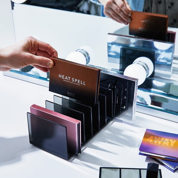 Matne čierny kúpeľňový organizér na kozmetiku z recyklovaného plastu Palette Station - iDesign-image-1