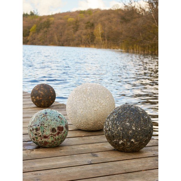Dekoračné gule na záhradu z terakoty Reese – Bloomingville-image-1