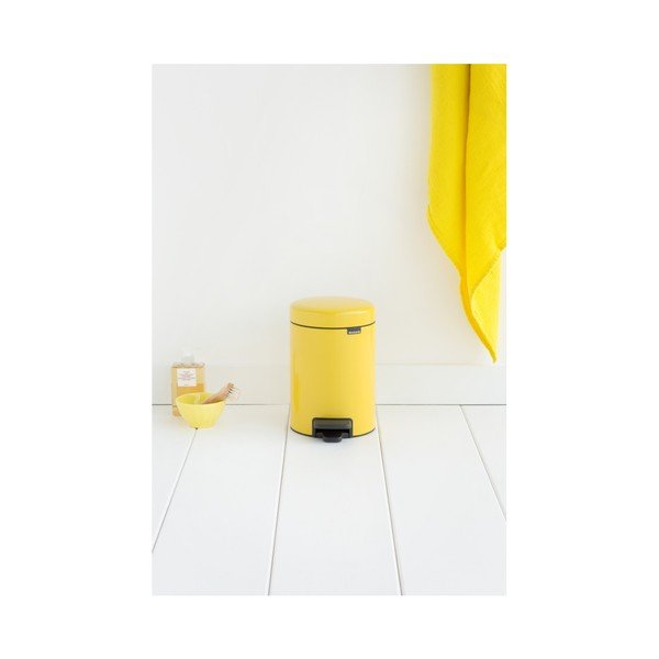 Žltý pedálový odpadkový kôš Brabantia Newicon, 5 l-image-1