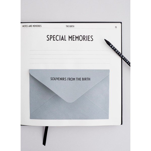 Čierna detská spomienková knižka Design Letters Baby's First Book-image-3