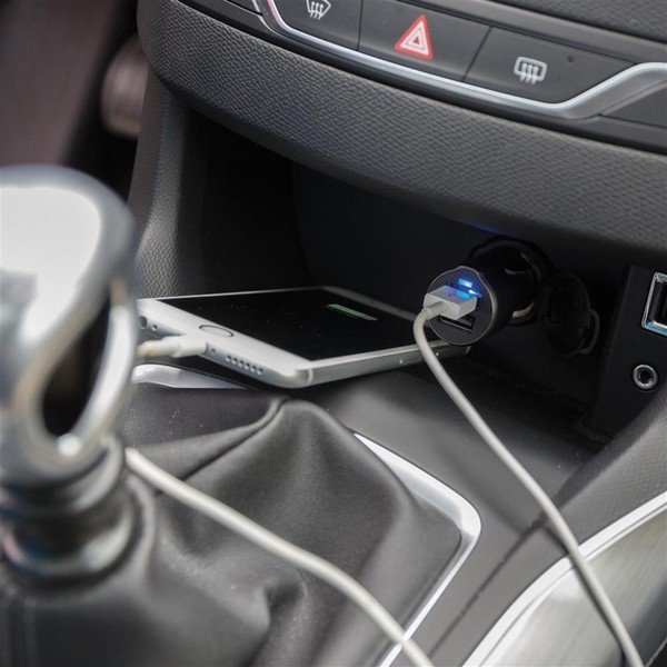 Nabíjačka do auta s 2 USB portami Swiss Peak-image-1