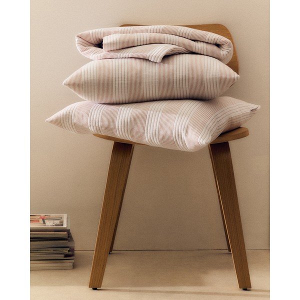 Červený/biely bavlnený prešívaný pléd 240x260 cm Macie – Kave Home-image-4