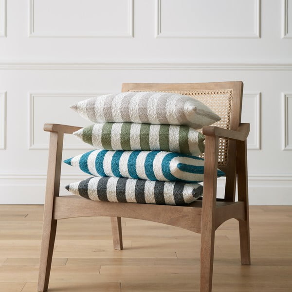Dekoračný vankúš 45x45 cm Boucle Stripe – Catherine Lansfield-image-3