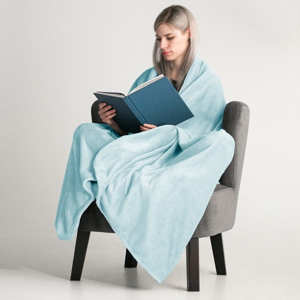 Svetlomodrá deka z mikrovlákna DecoKing Mic, 160 x 210 cm-image-1