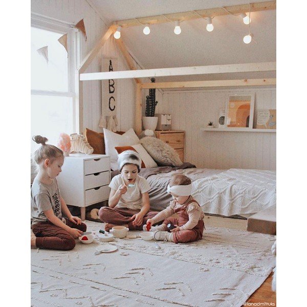 Biely prateľný ručne tkaný bavlnený koberec 140x200 cm Tribu Natural – Lorena Canals-image-1