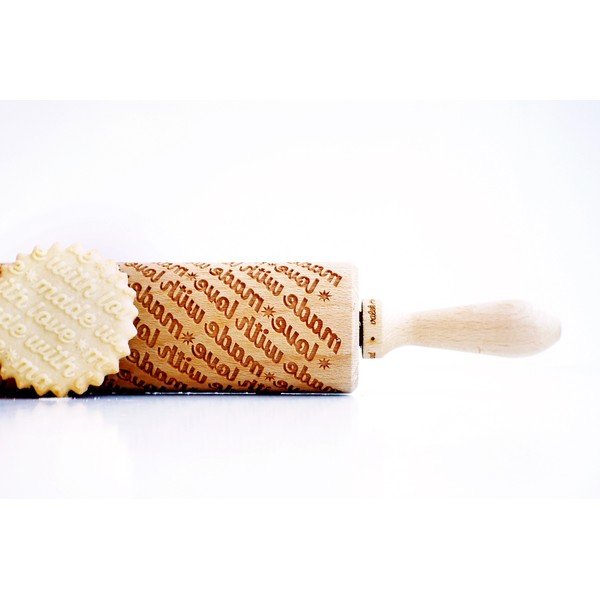 Drevený embosovaný valček na cesto Valek Made with Love-image-1