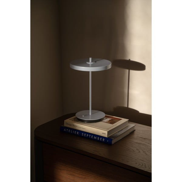 Svetlomodrá kovová LED stolová lampa s kovovým tienidlom (výška 31 cm) Asteria Move – UMAGE-image-3