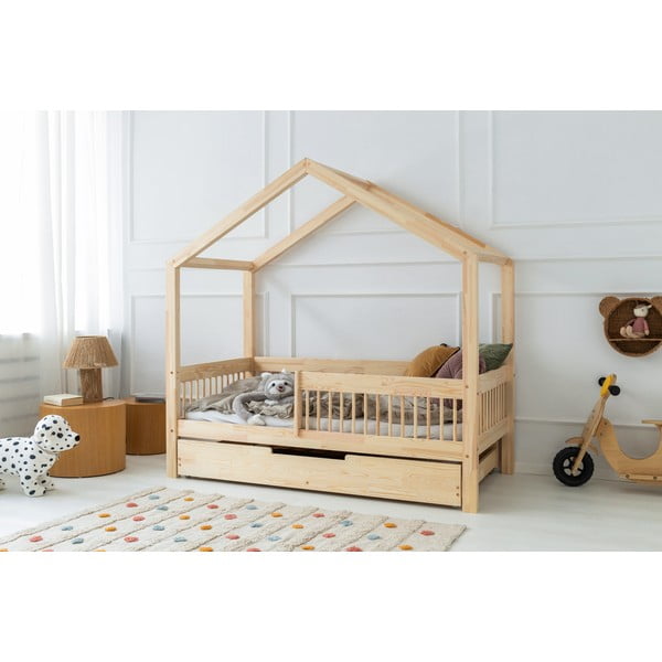 Domčeková detská posteľ z borovicového dreva s úložným priestorom a výsuvným lôžkom v prírodnej farbe 140x200 cm Mila RMW – Adeko-image-1
