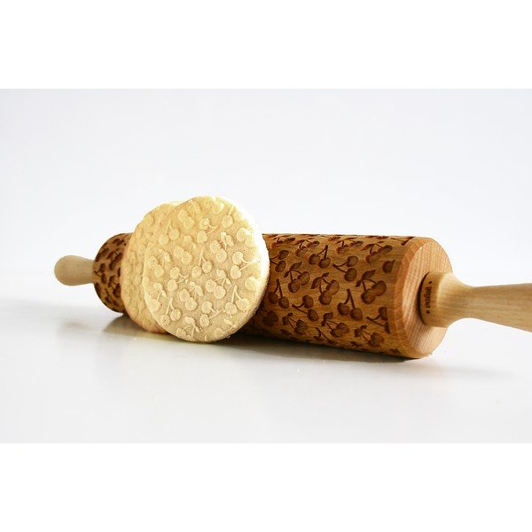 Drevený embosovaný valček na cesto Valek Cherries-image-3