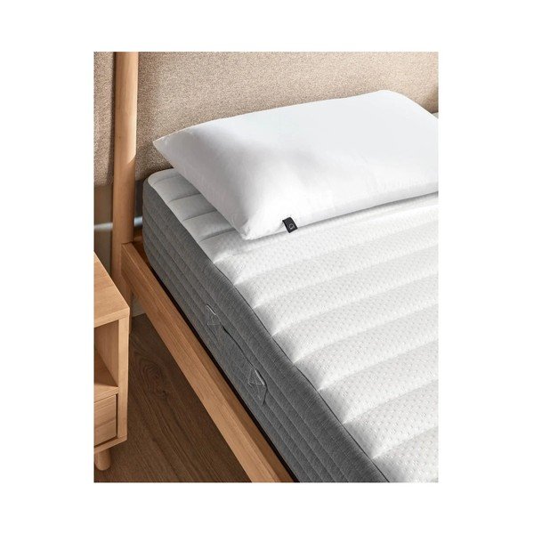 Stredne tvrdý penový termoregulačný matrac 135x190 cm Yoko – Kave Home-image-3