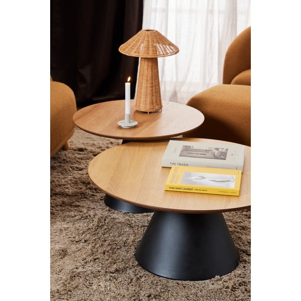 Čierno-prírodný okrúhly konferenčný stolík s doskou v dubovom dekore ø 65 cm Soli – Actona-image-2