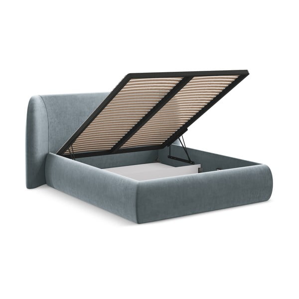 Svetlomodrá čalúnená dvojlôžková posteľ s úložným priestorom s roštom 160x200 cm Hauke – Makamii-image-3