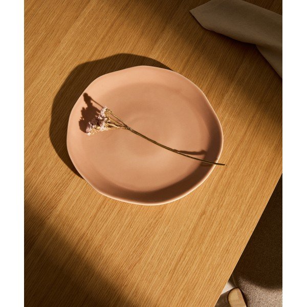 Svetloružový keramický tanier ø 27 cm Tiraya – Kave Home-image-1