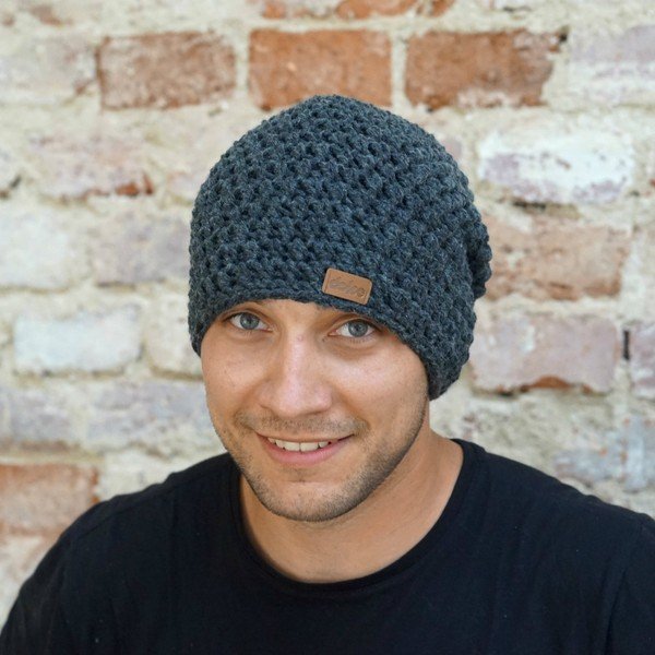 Tmavosivá ručne háčkovaná čiapka DOKE Night-image-1