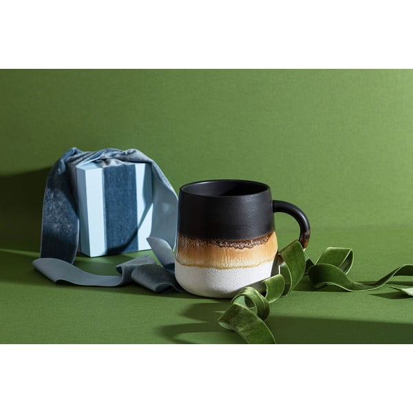 Čierny hrnček z kameniny 360 ml Mojave – Sass & Belle-image-3