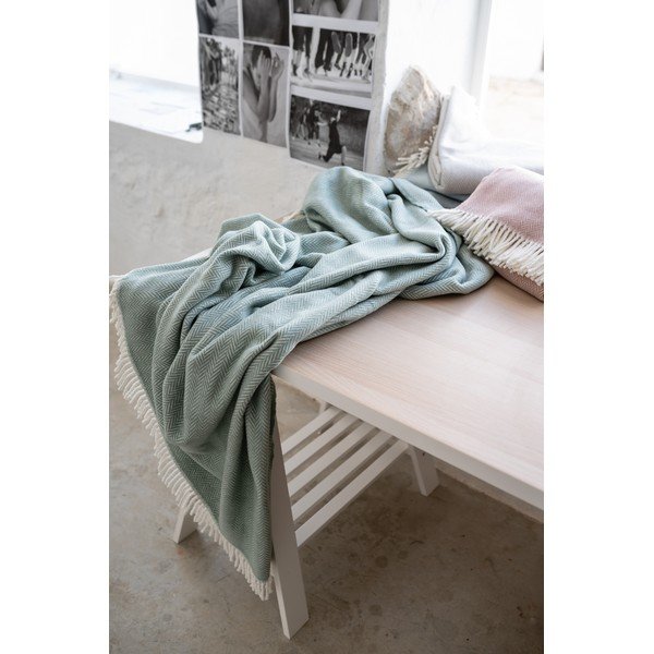 Pléd vo farbe modrej lagúny s podielom bavlny Euromant Skyline, 140 × 180 cm-image-2