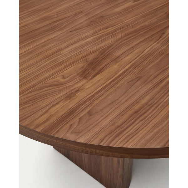 Hnedý okrúhly jedálenský stôl v dekore orecha ø 150 cm Nealy – Kave Home-image-4